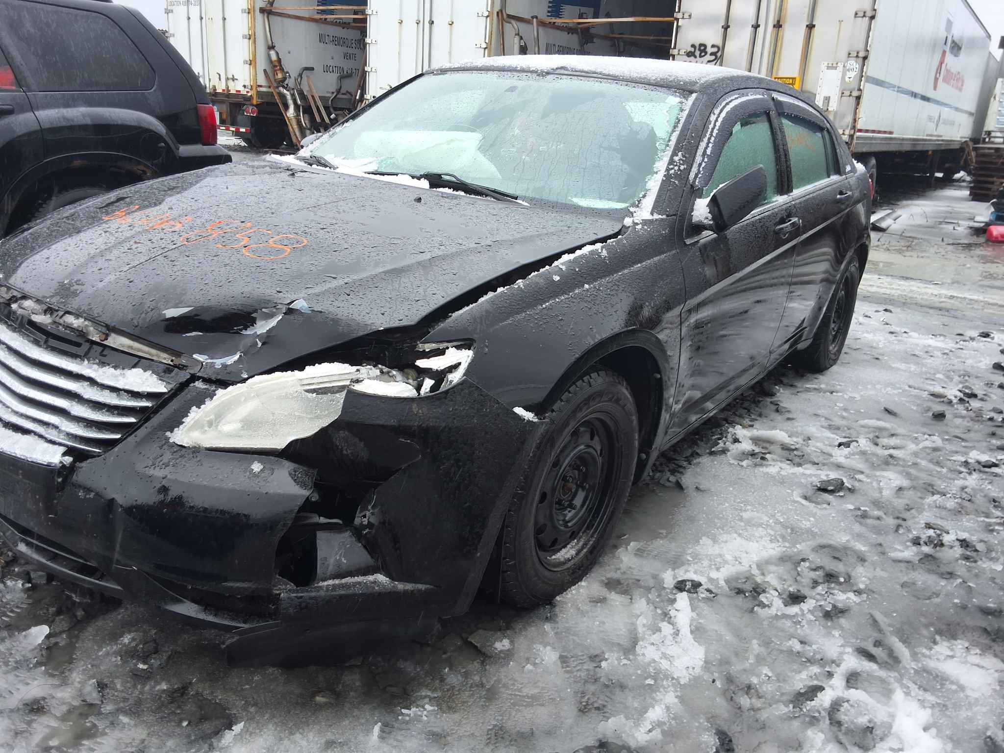 2013 Chrysler 200 (Chrysler)
