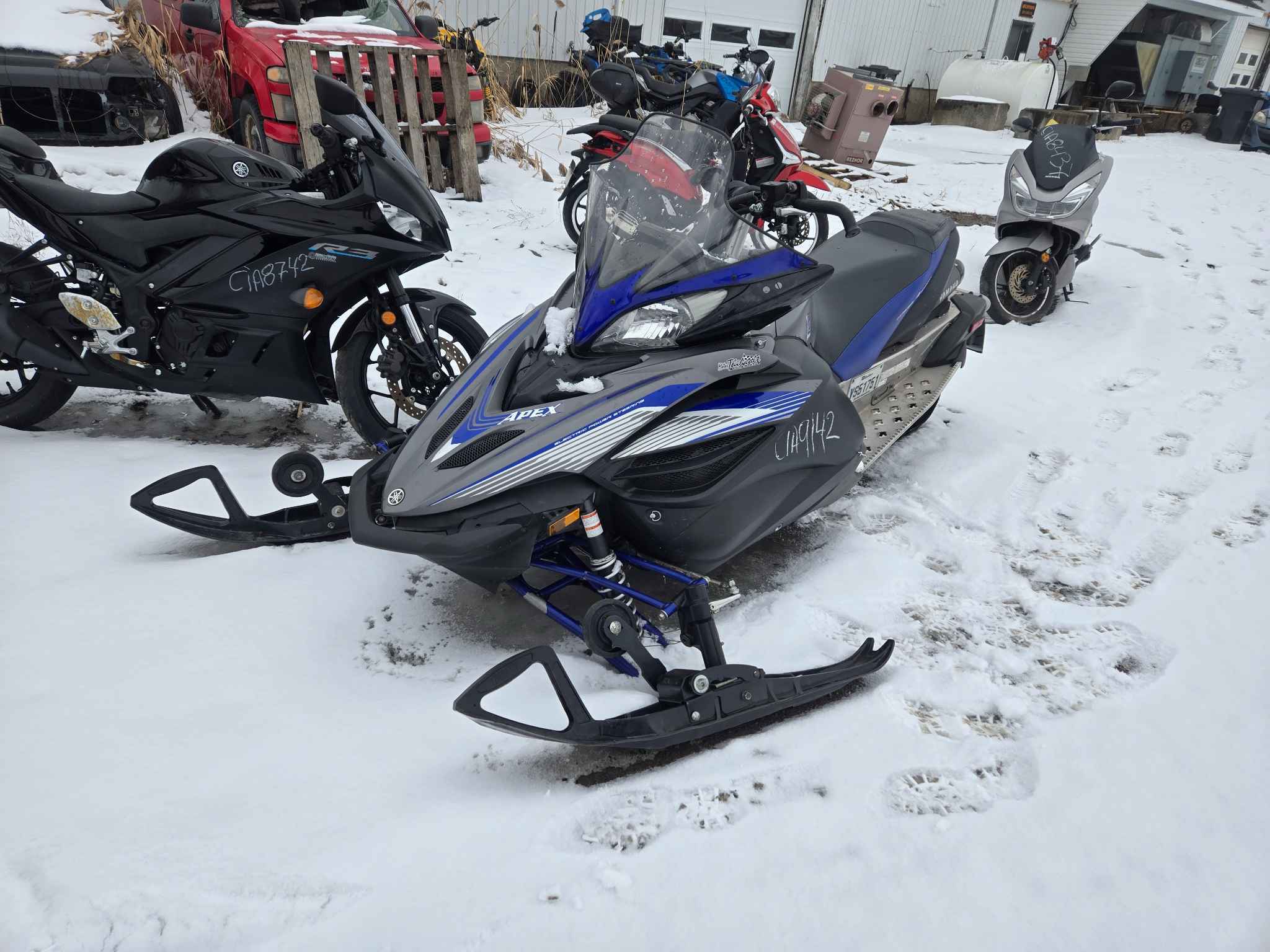 2016 Snowmobile Yamaha Snowmob.