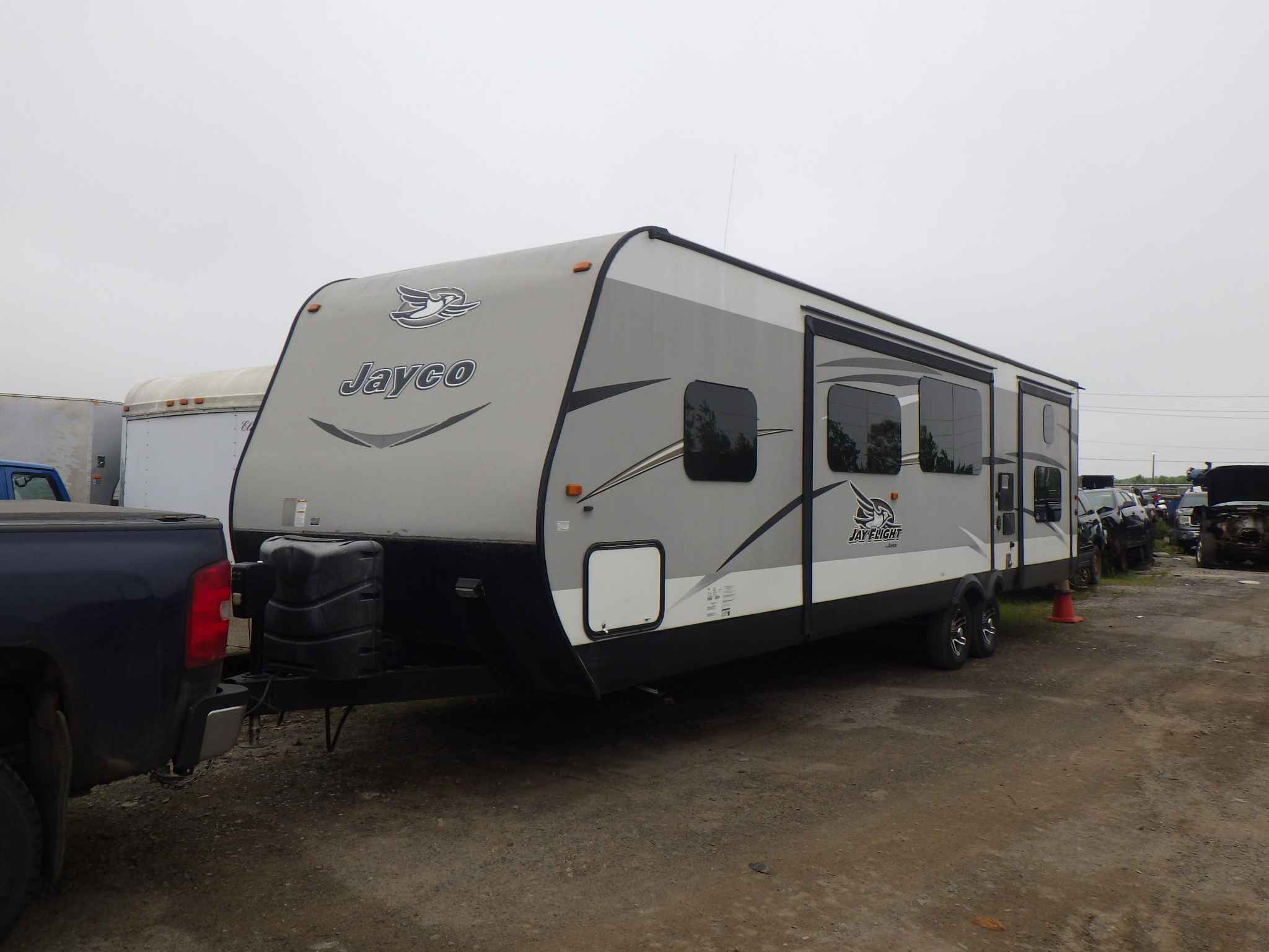 2016 Caravan/Mt.Home Travel Trailer