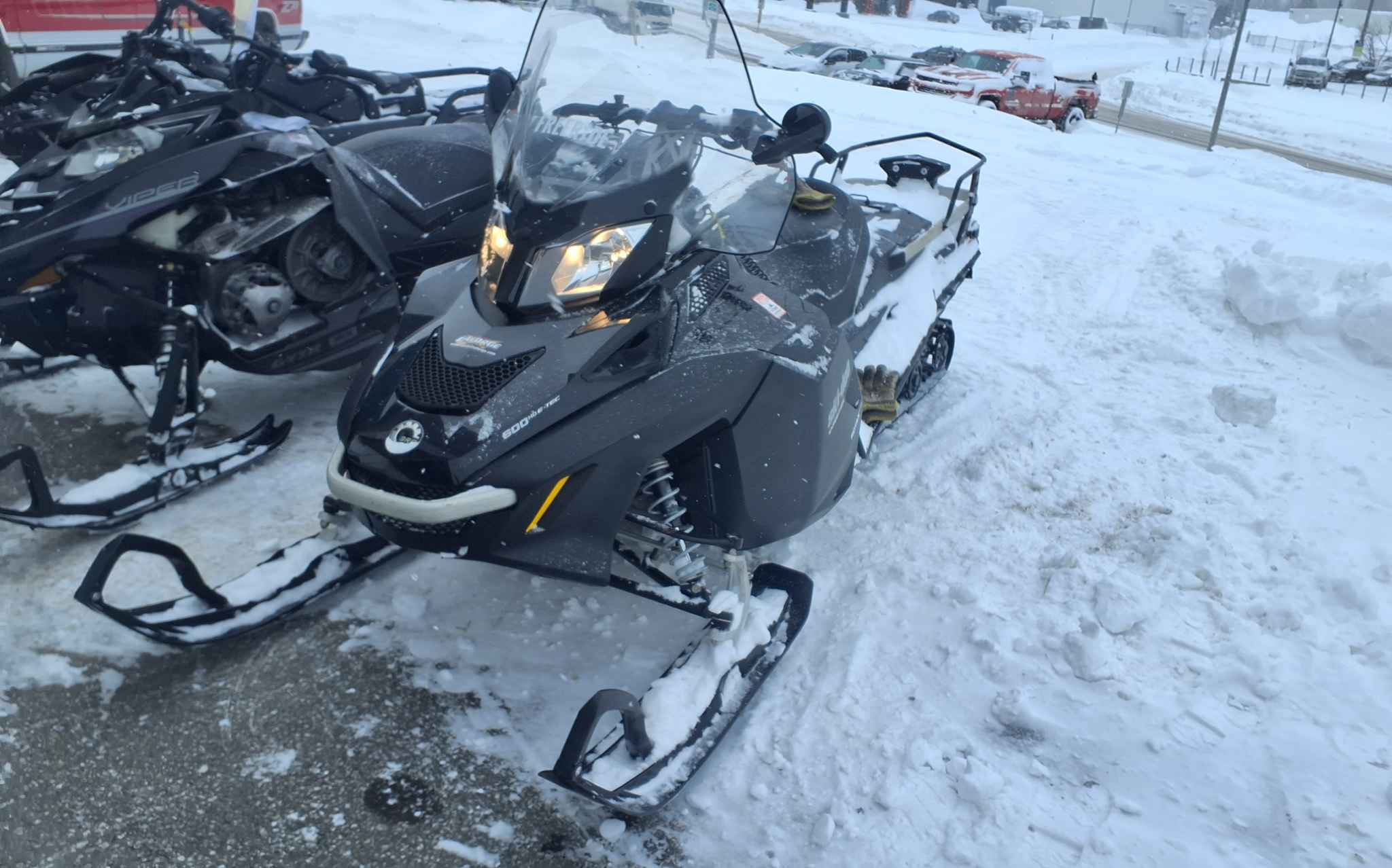 2018 Snowmobile Skidoo Brp