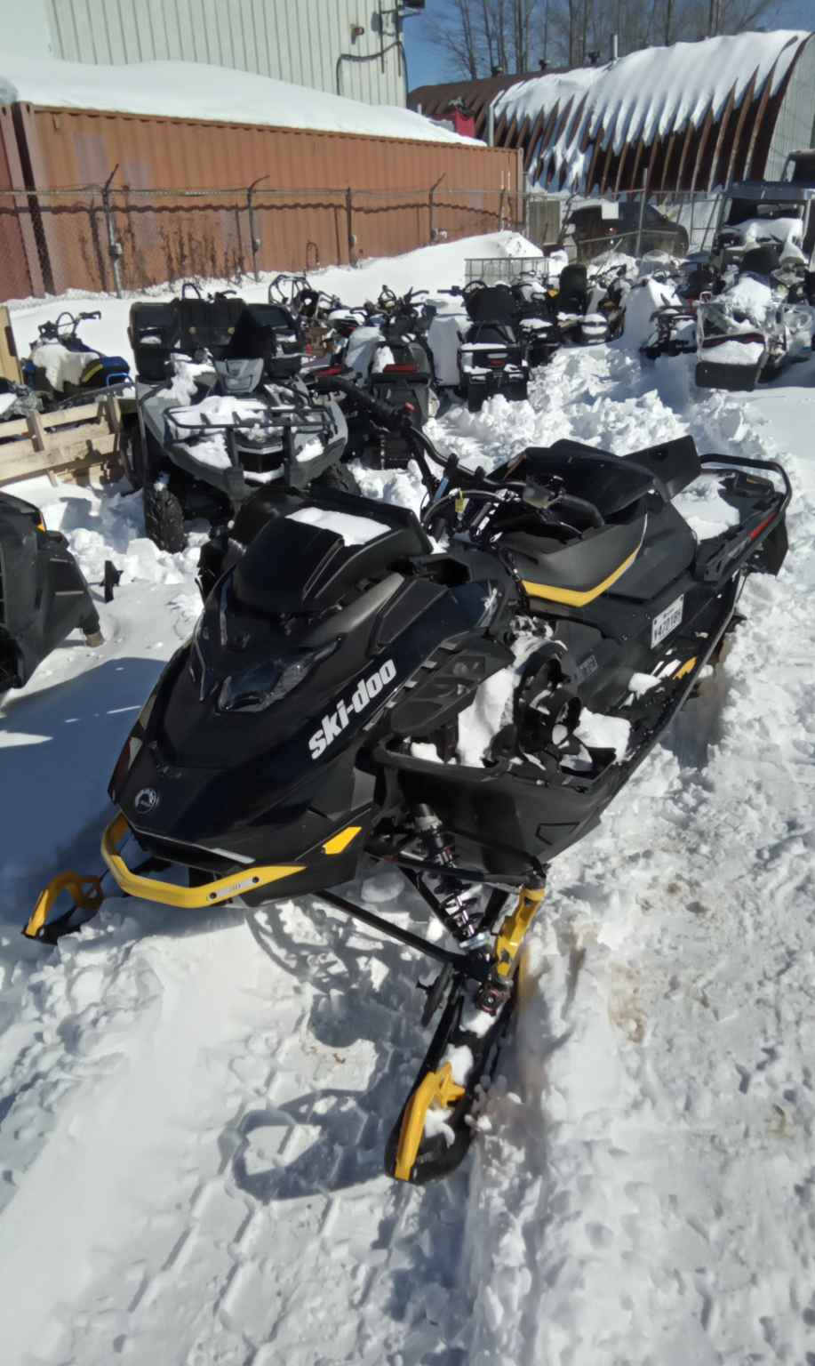 2024 Snowmobile Skidoo Brp