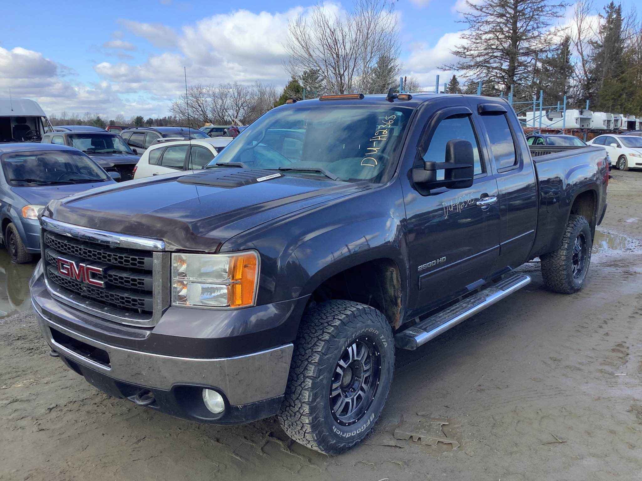 2011 GM Pickup (Gmc)