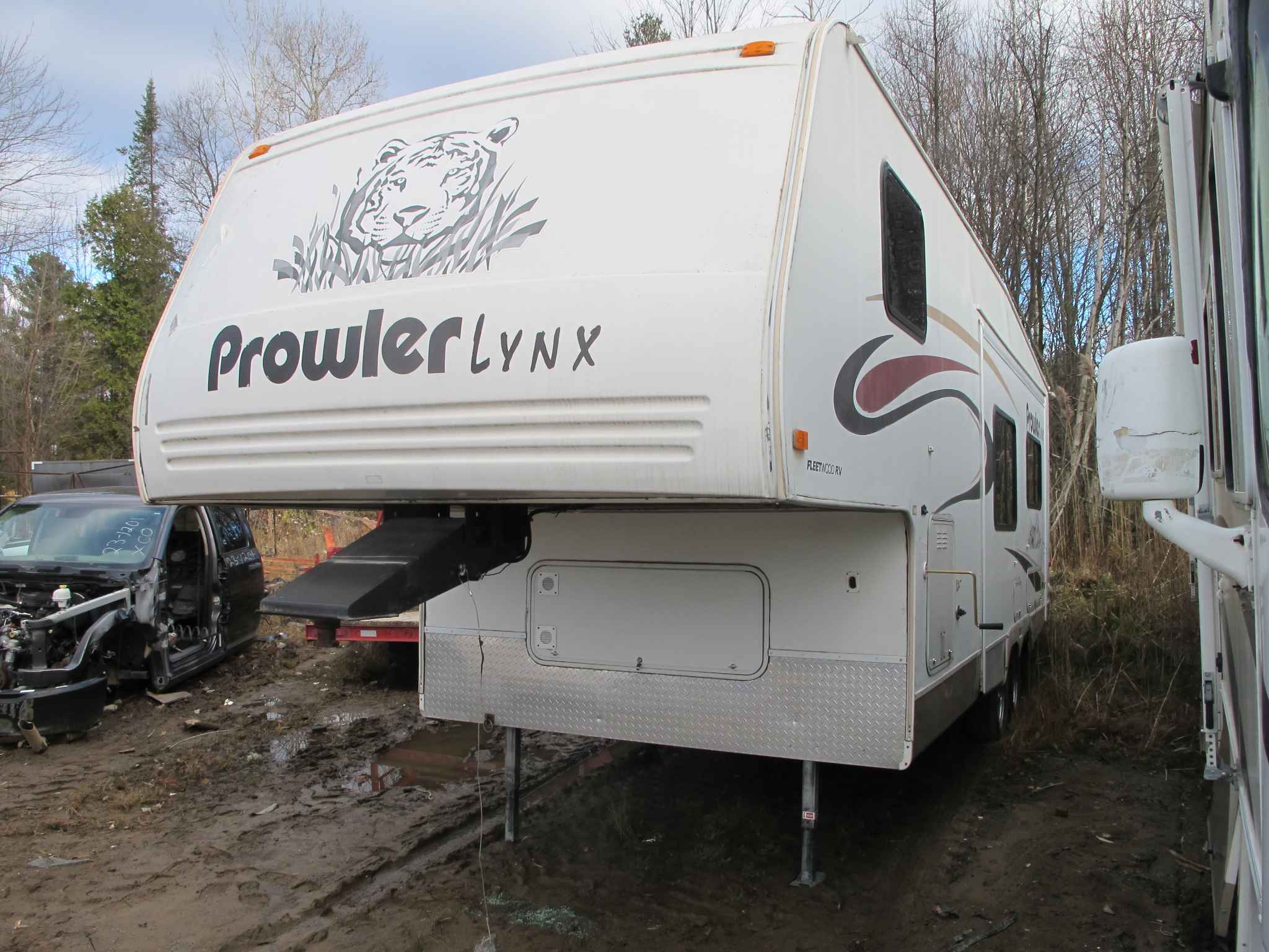 2004 Caravan/Mt.Home Fifthwheel Carv