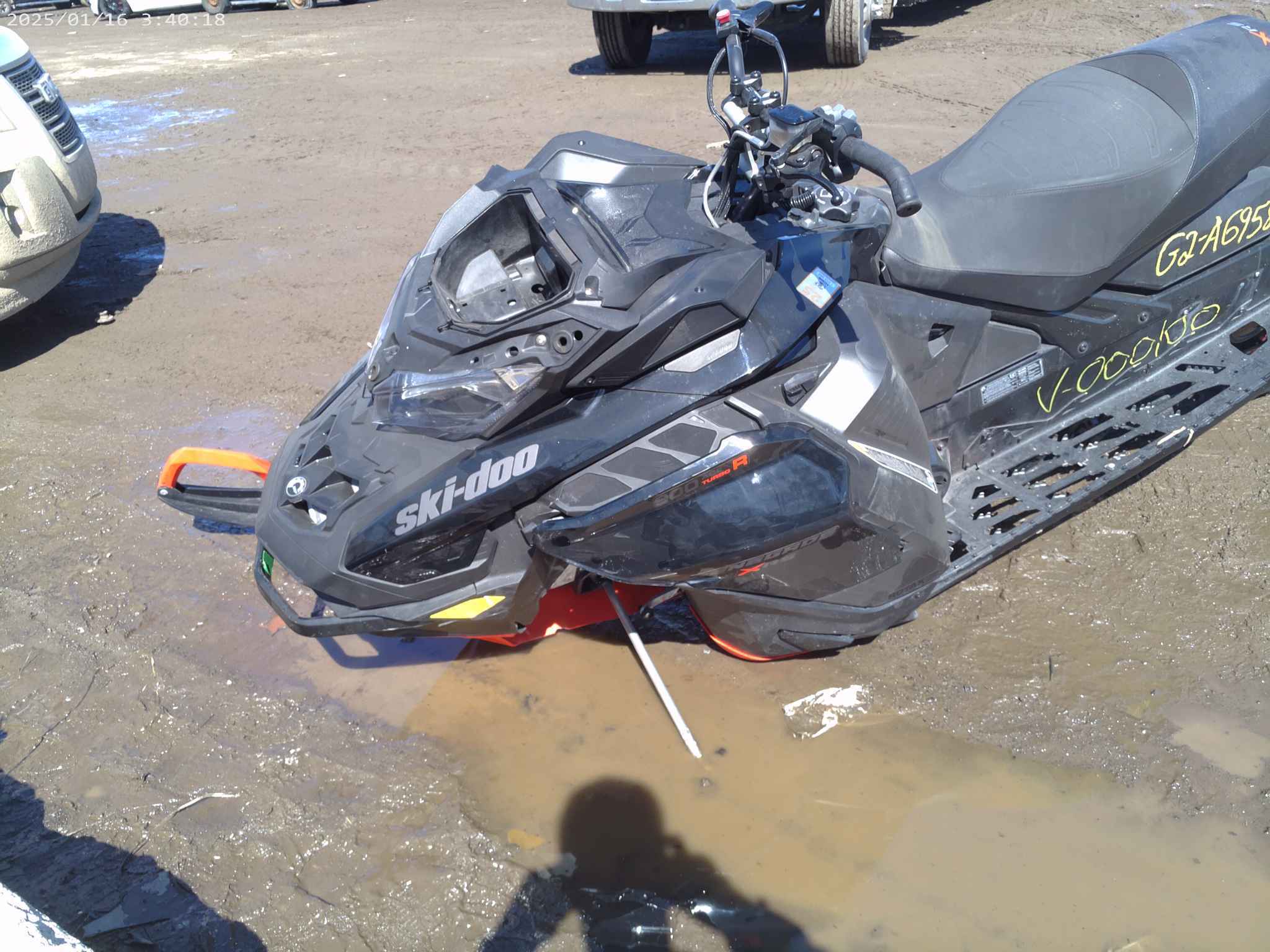 2023 Snowmobile Skidoo Brp