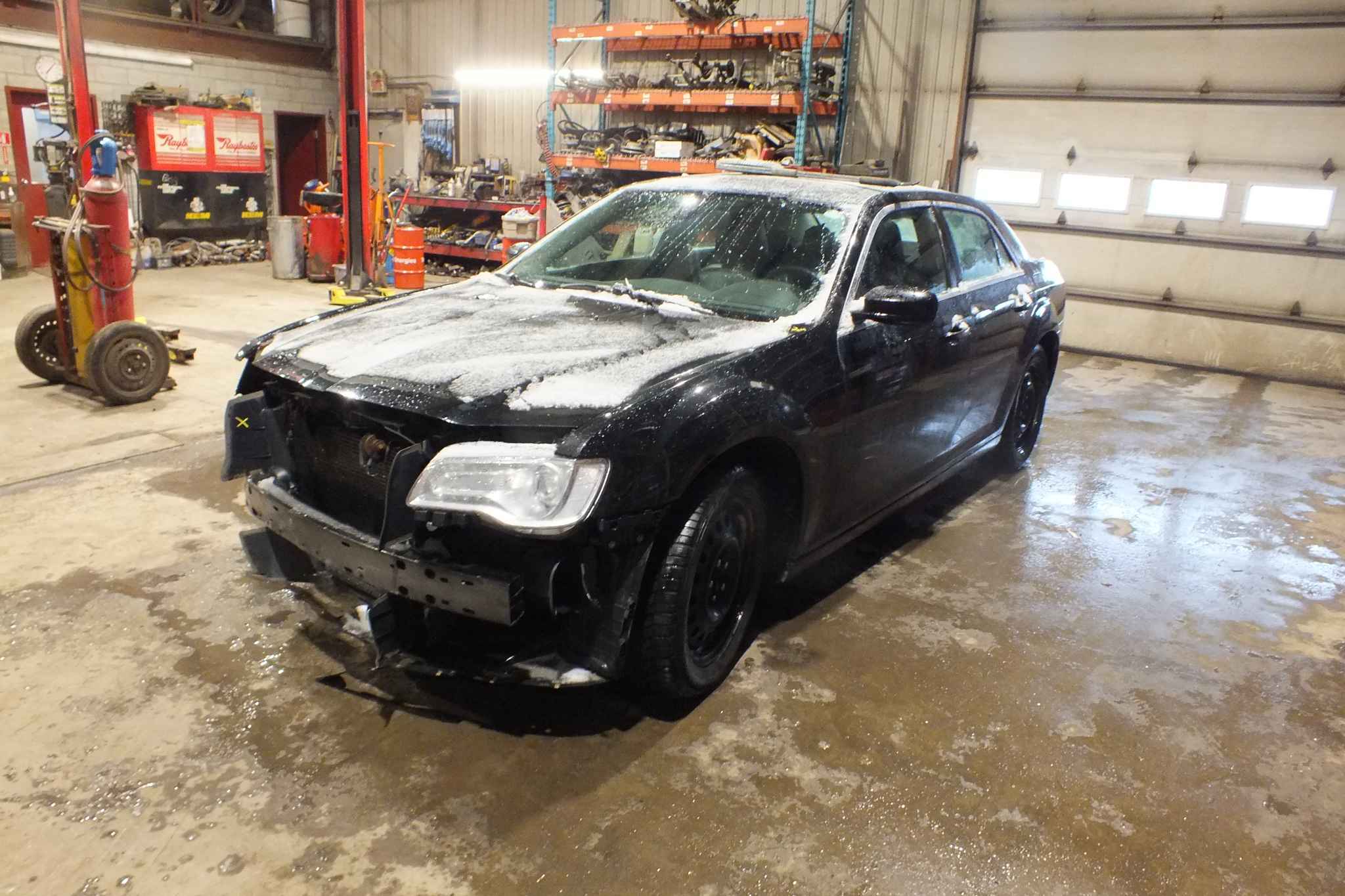 2017 Chrysler 300 (Chrysler)