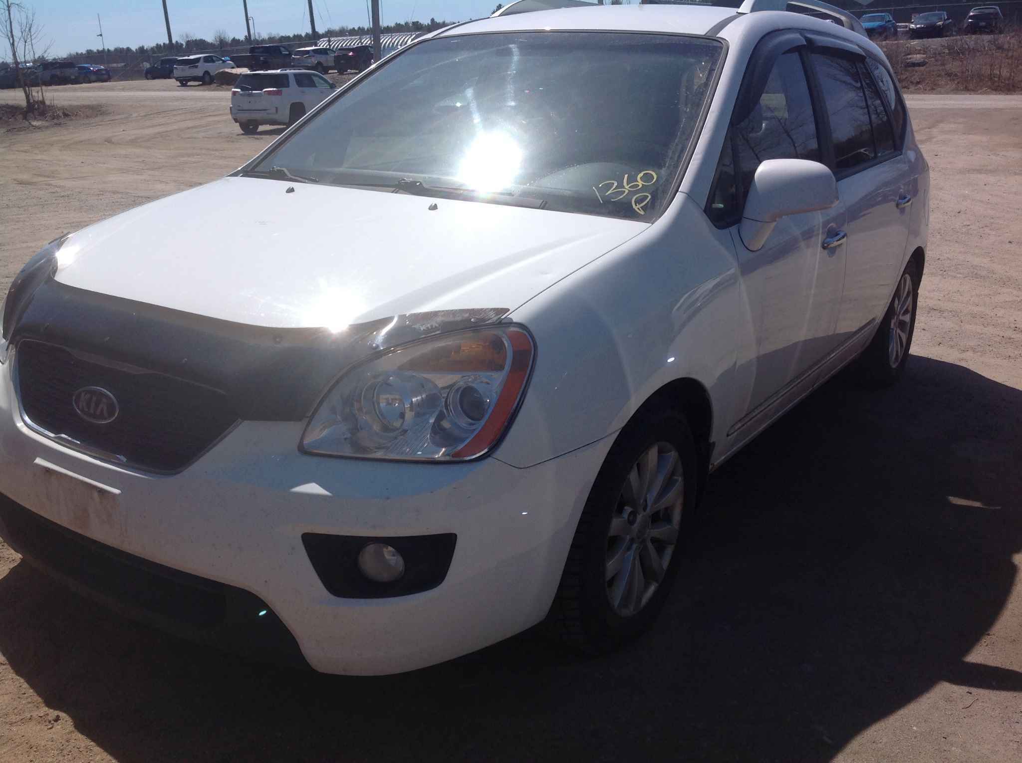 2012 Kia Rondo