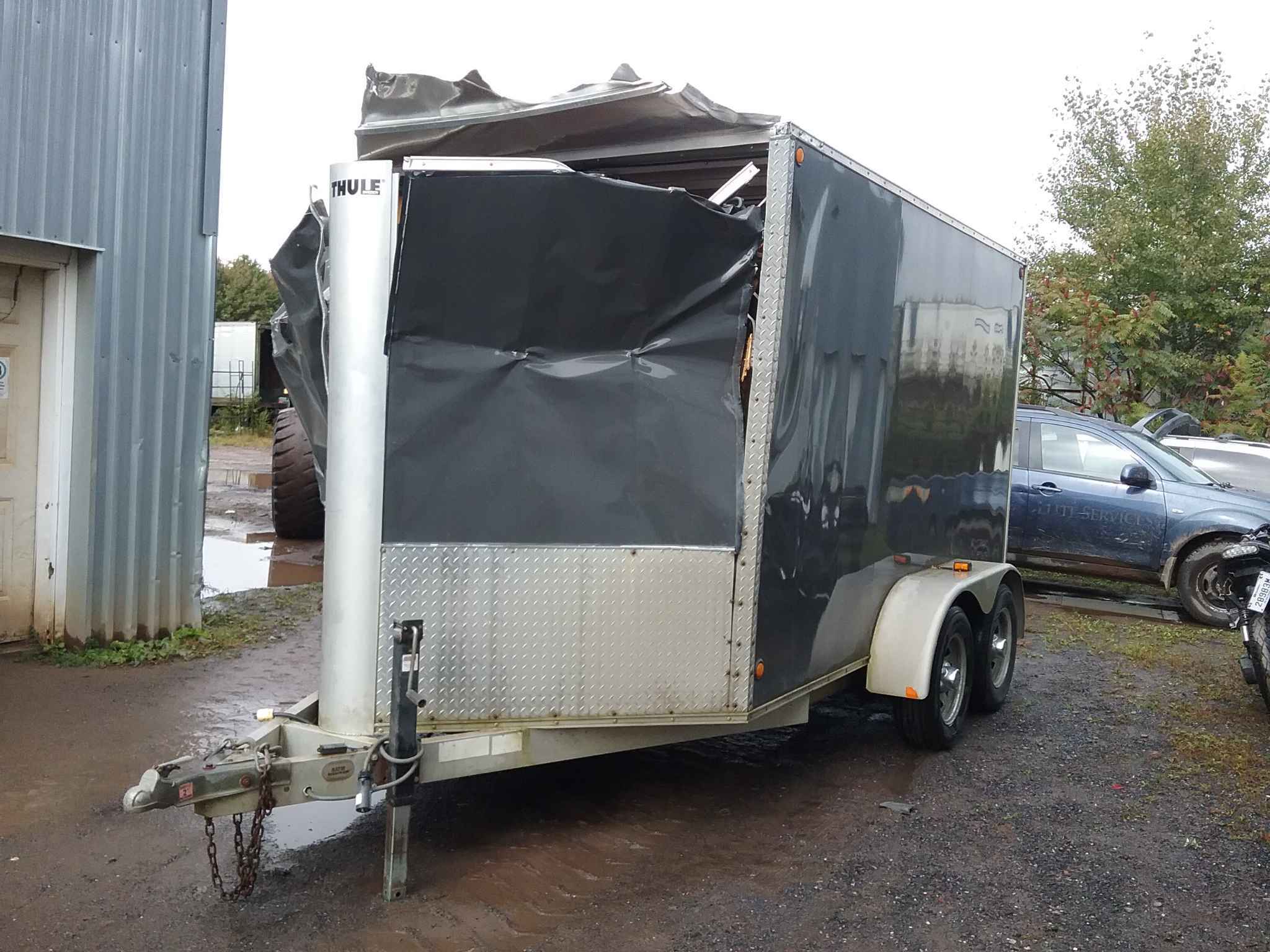 2006 Trailer Hitch Trailer