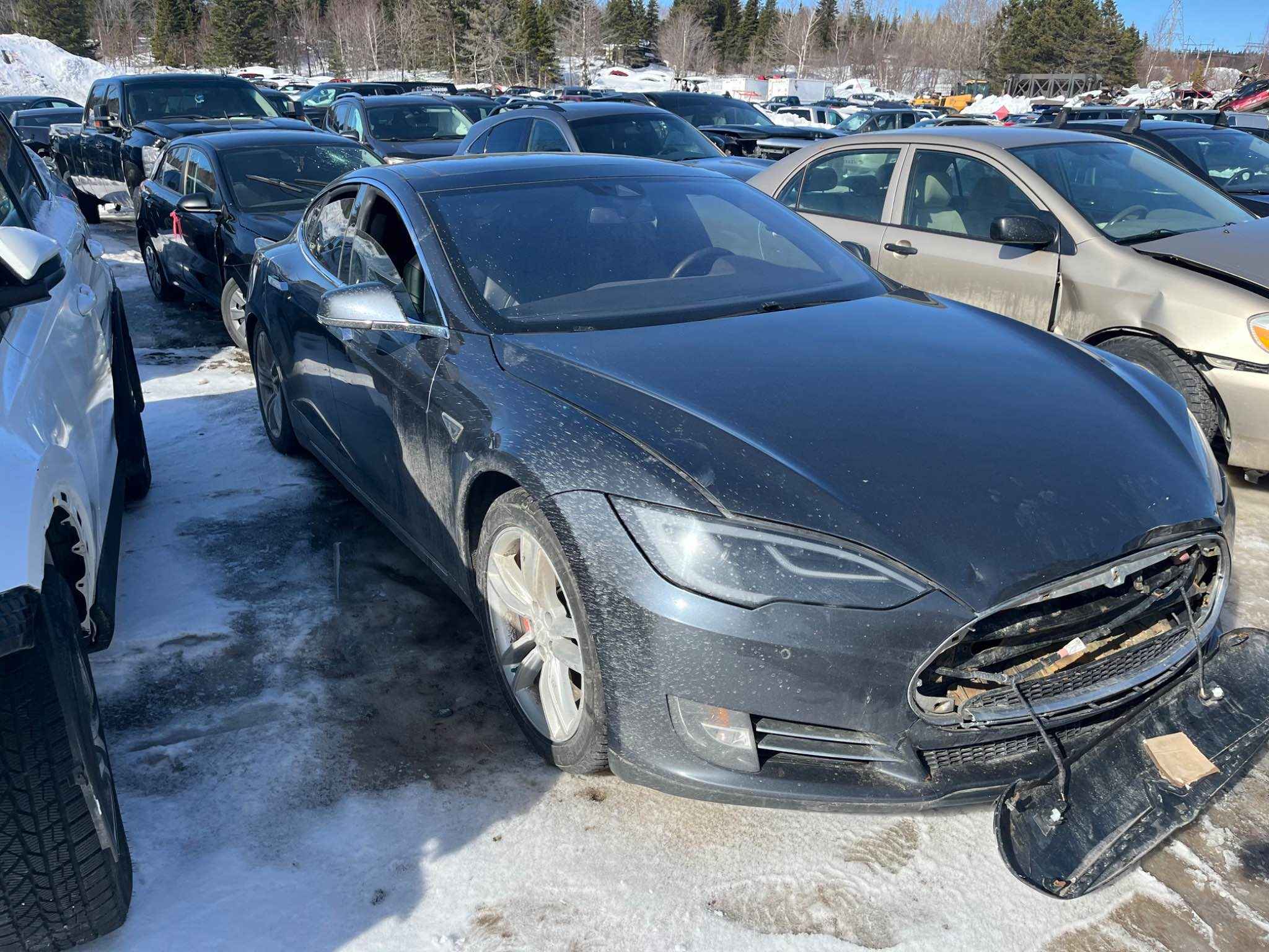 2015 Tesla Tesla S