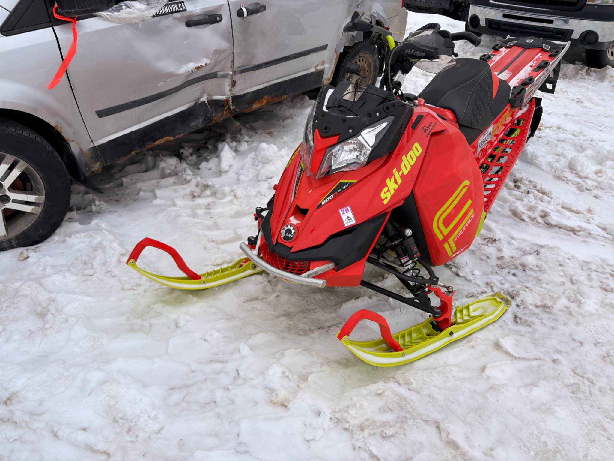 2016 Snowmobile Skidoo Brp