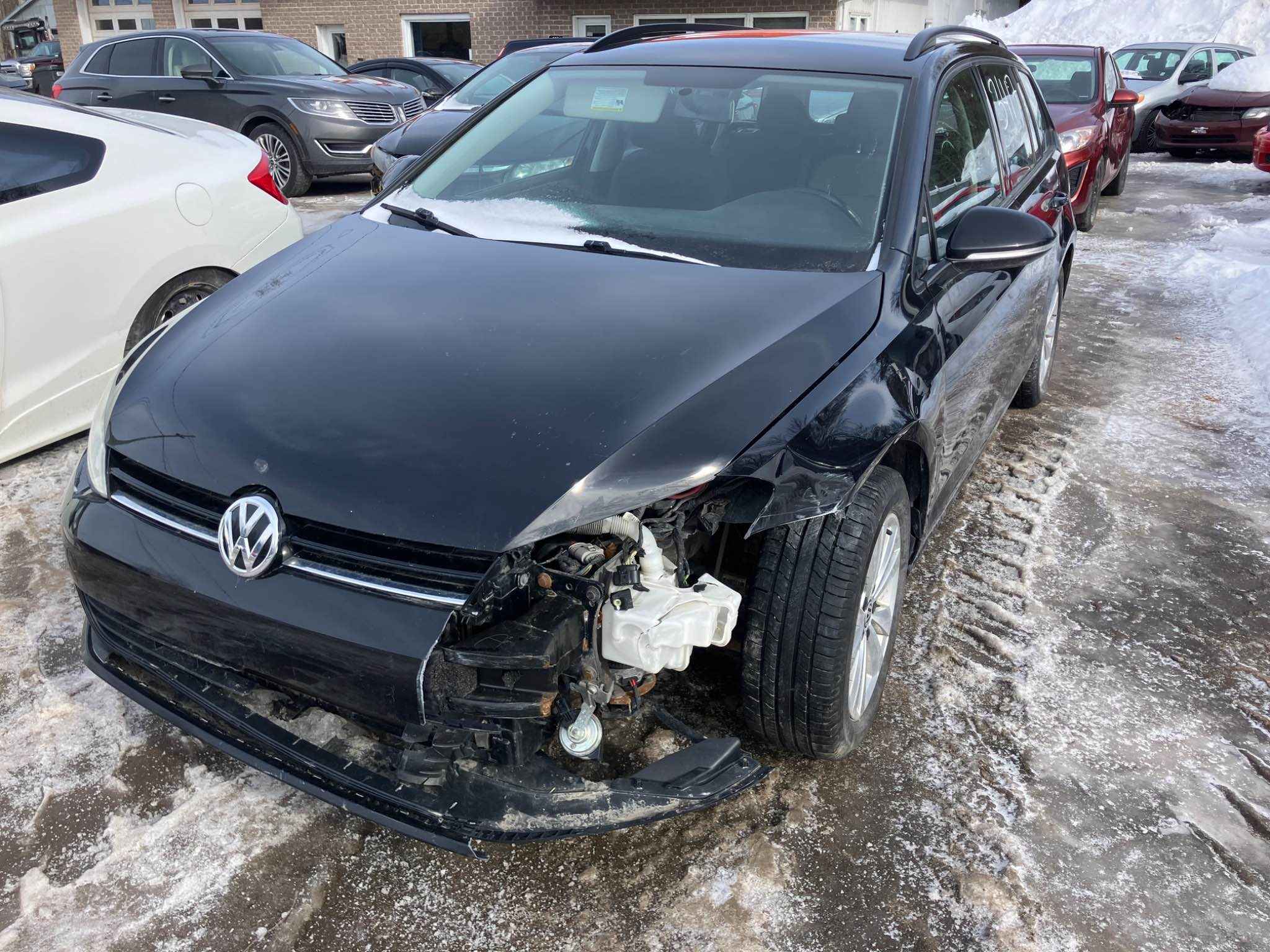 2016 Volkswagen Golf SportWagen