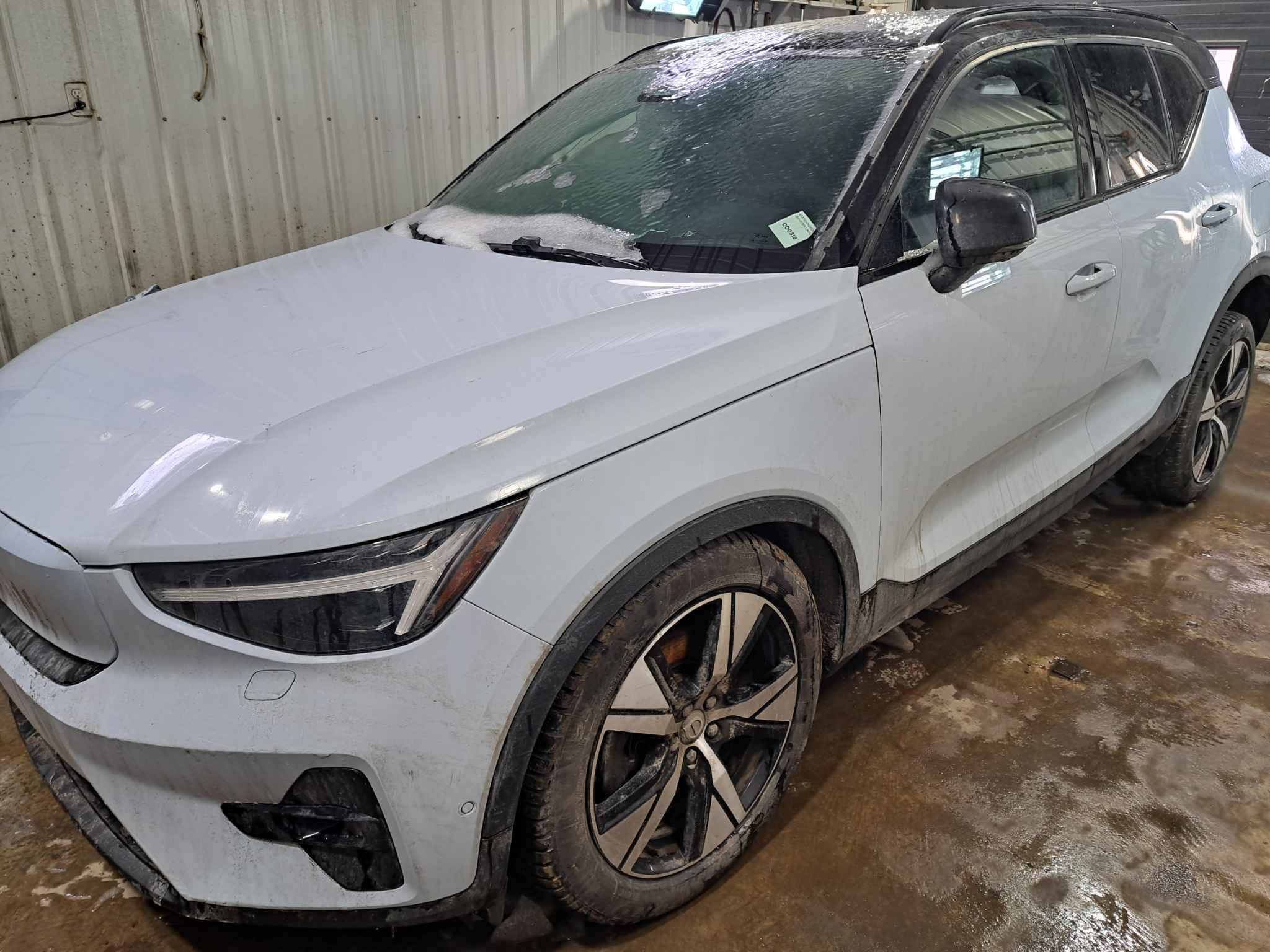 2024 Volvo 40 Series