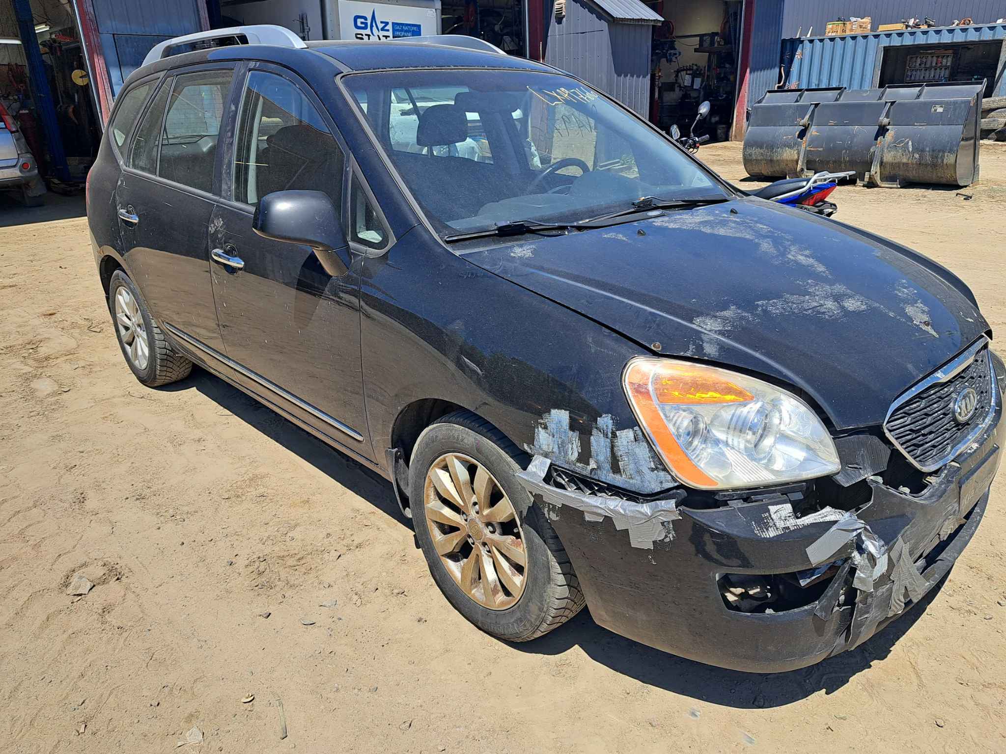 2012 Kia Rondo