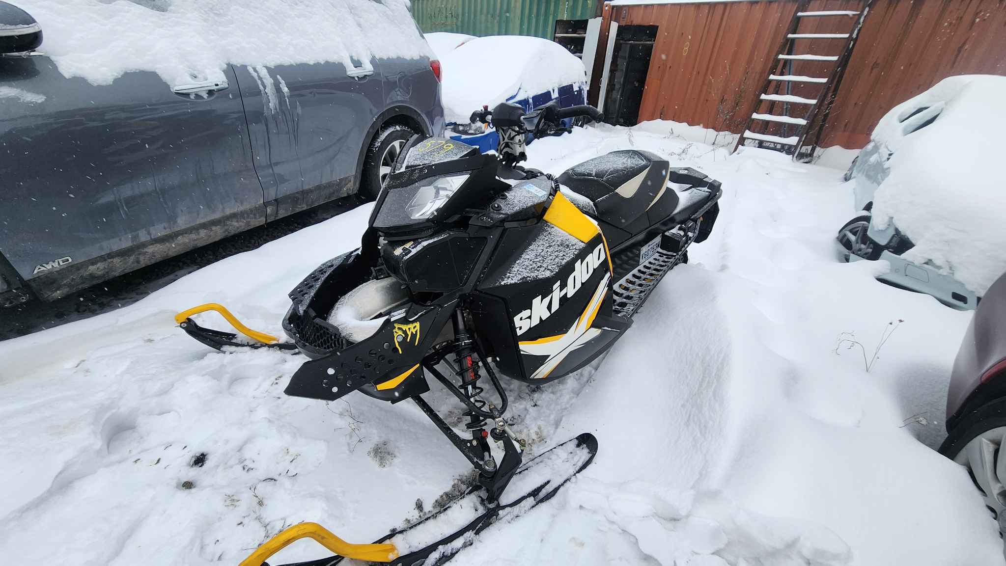 2012 Snowmobile Skidoo Brp