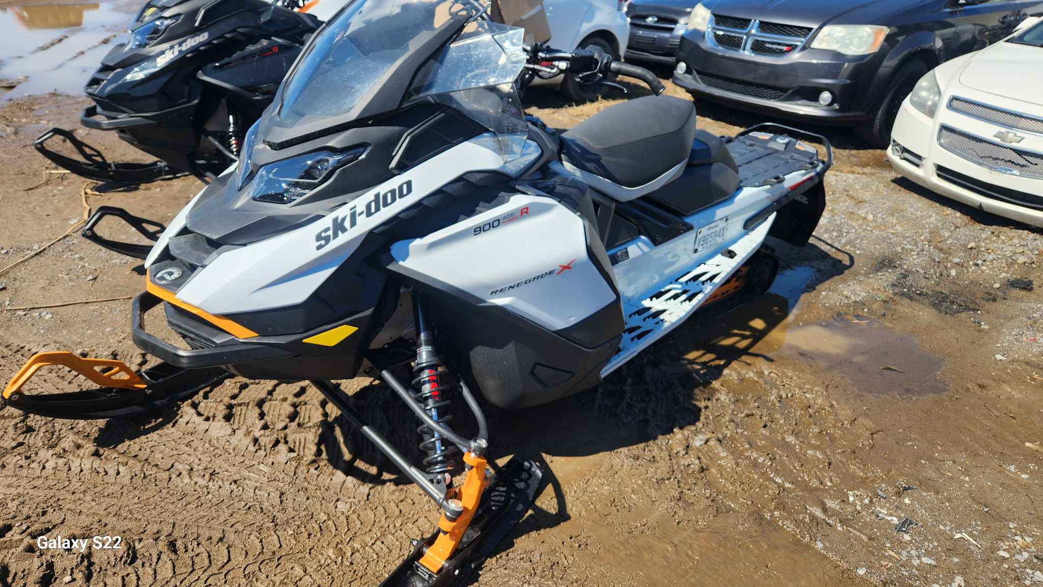 2025 Snowmobile Skidoo Brp