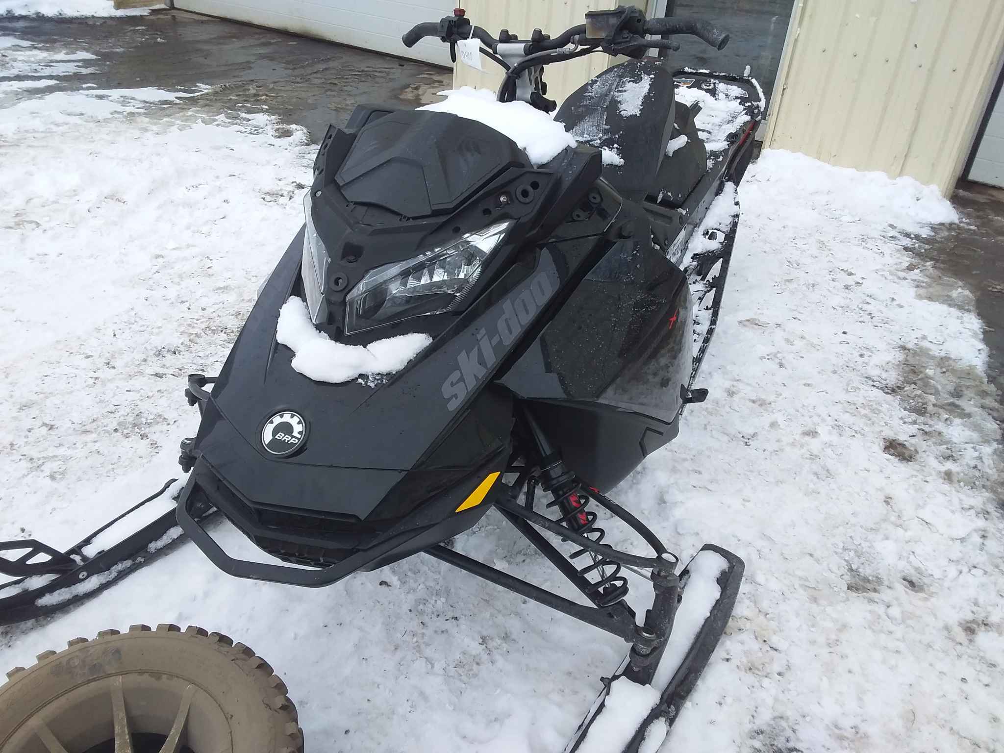 2022 Snowmobile Skidoo Brp