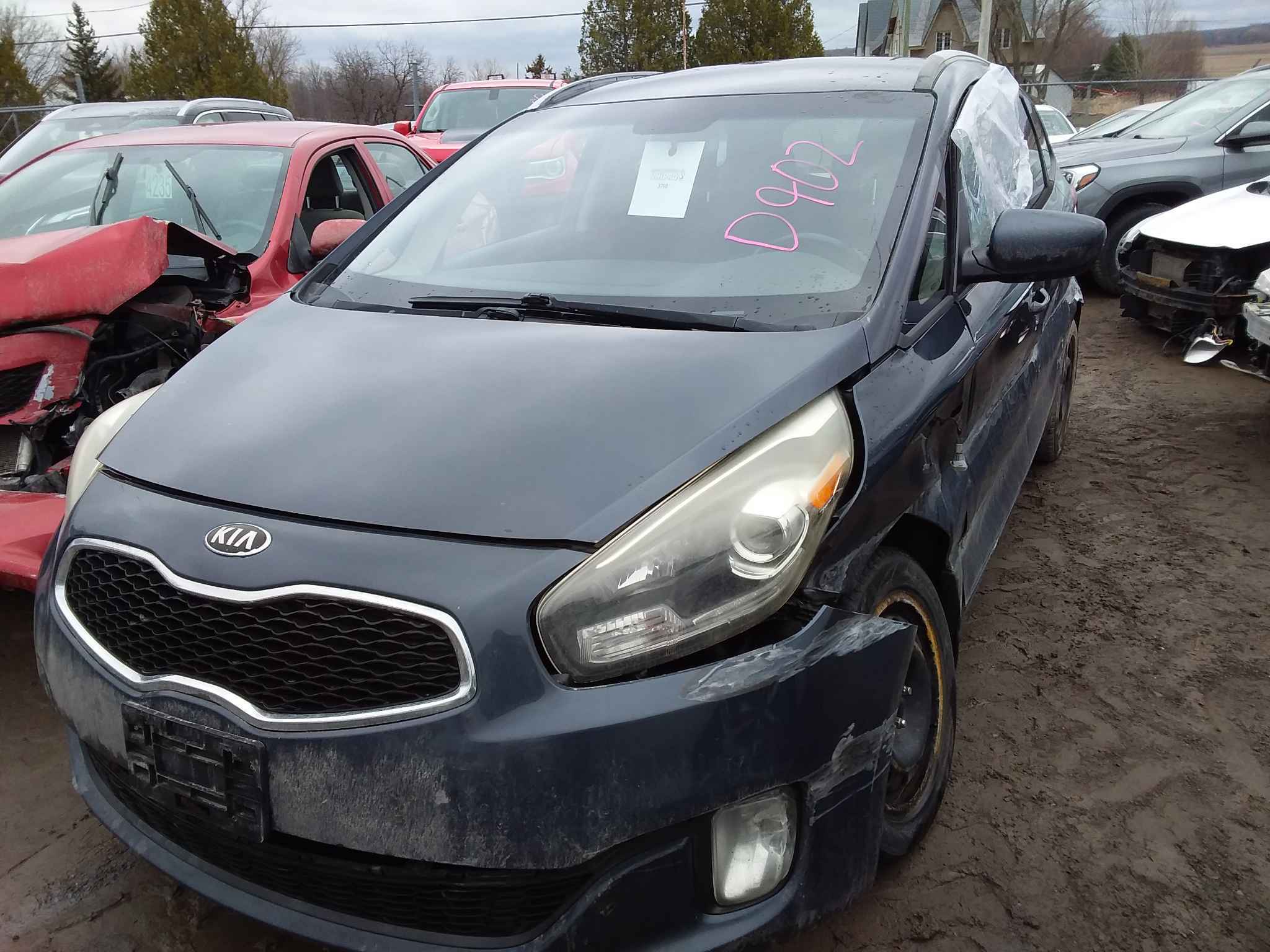 2014 Kia Rondo