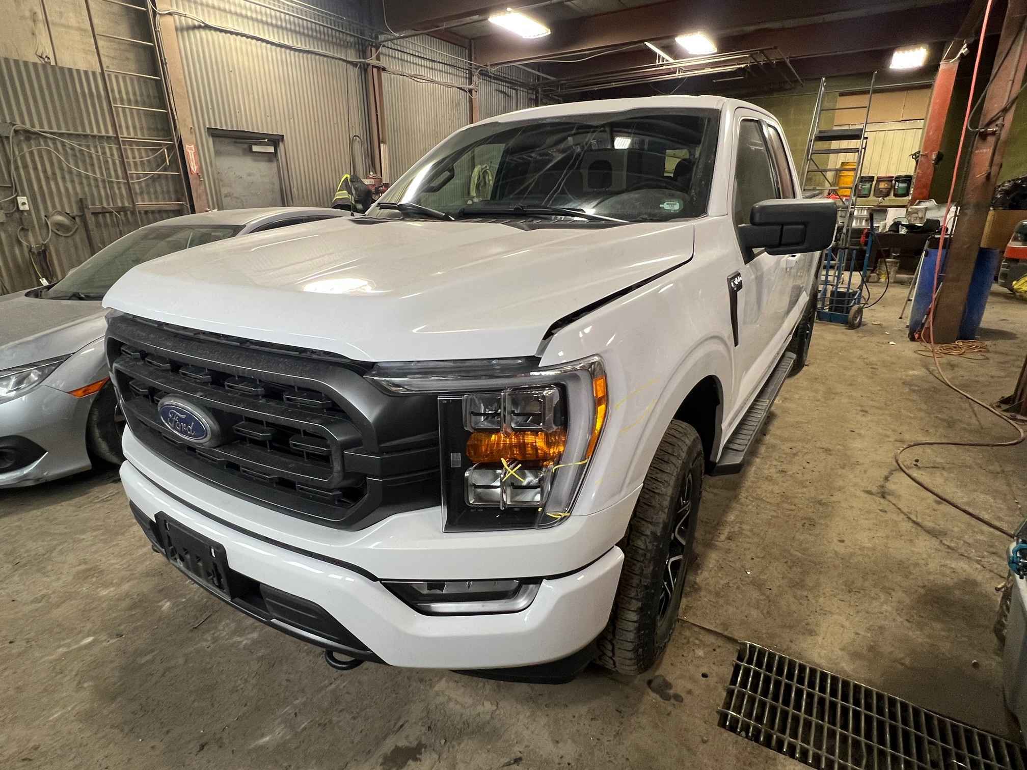 2021 Ford Pickup (Ford)