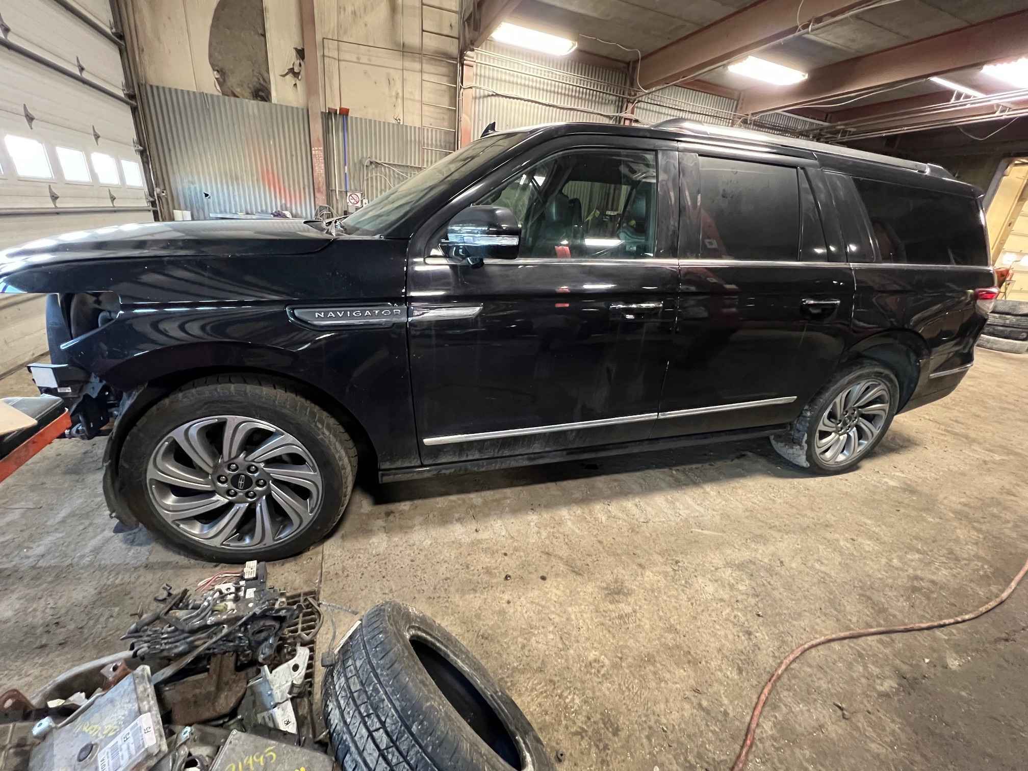 2023 Ford Navigator