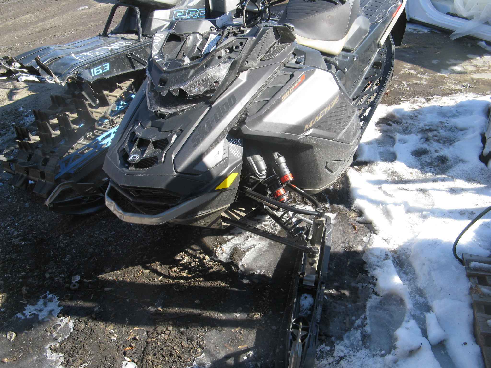 2022 Snowmobile Skidoo Brp