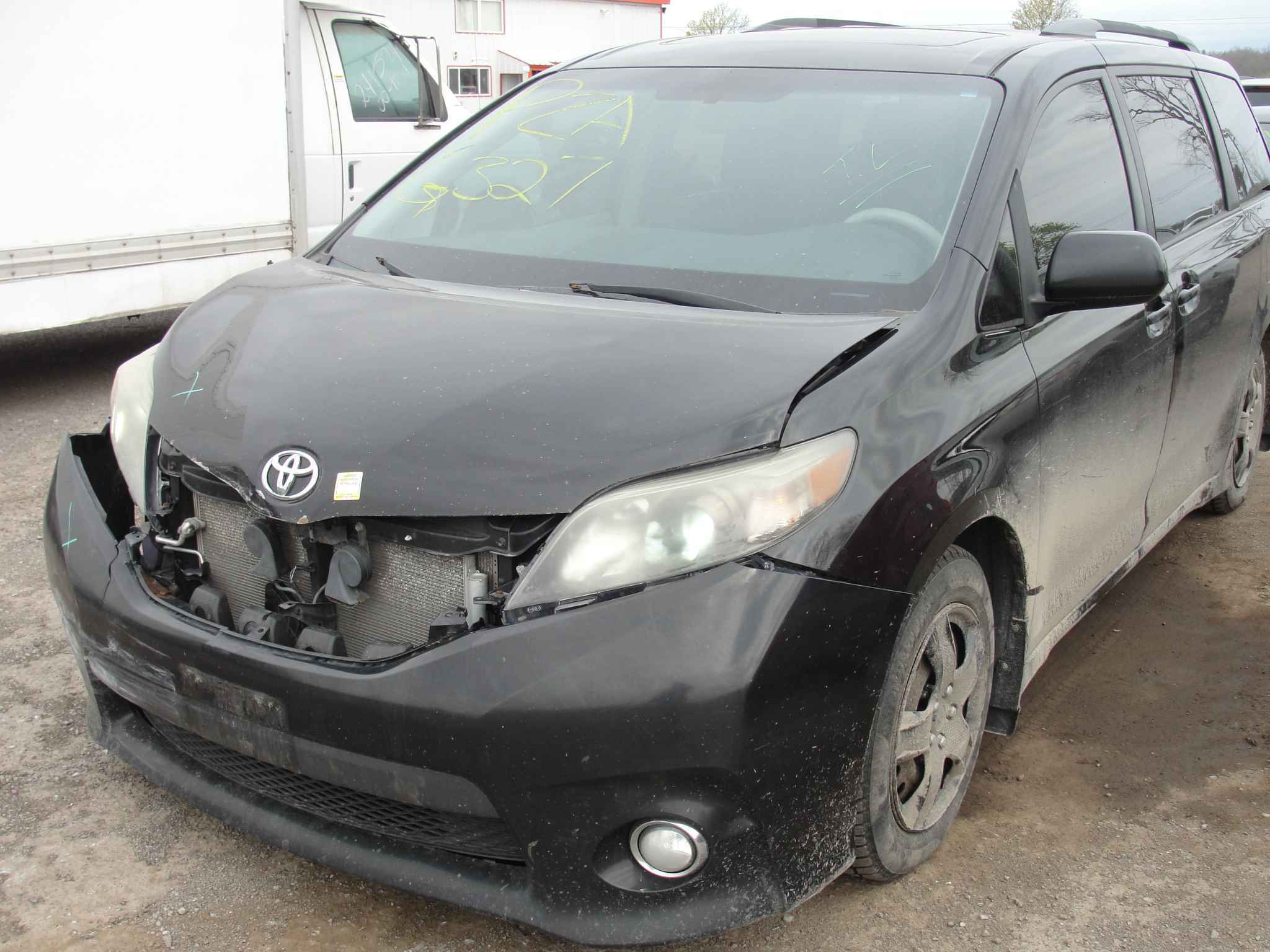2012 Toyota Sienna