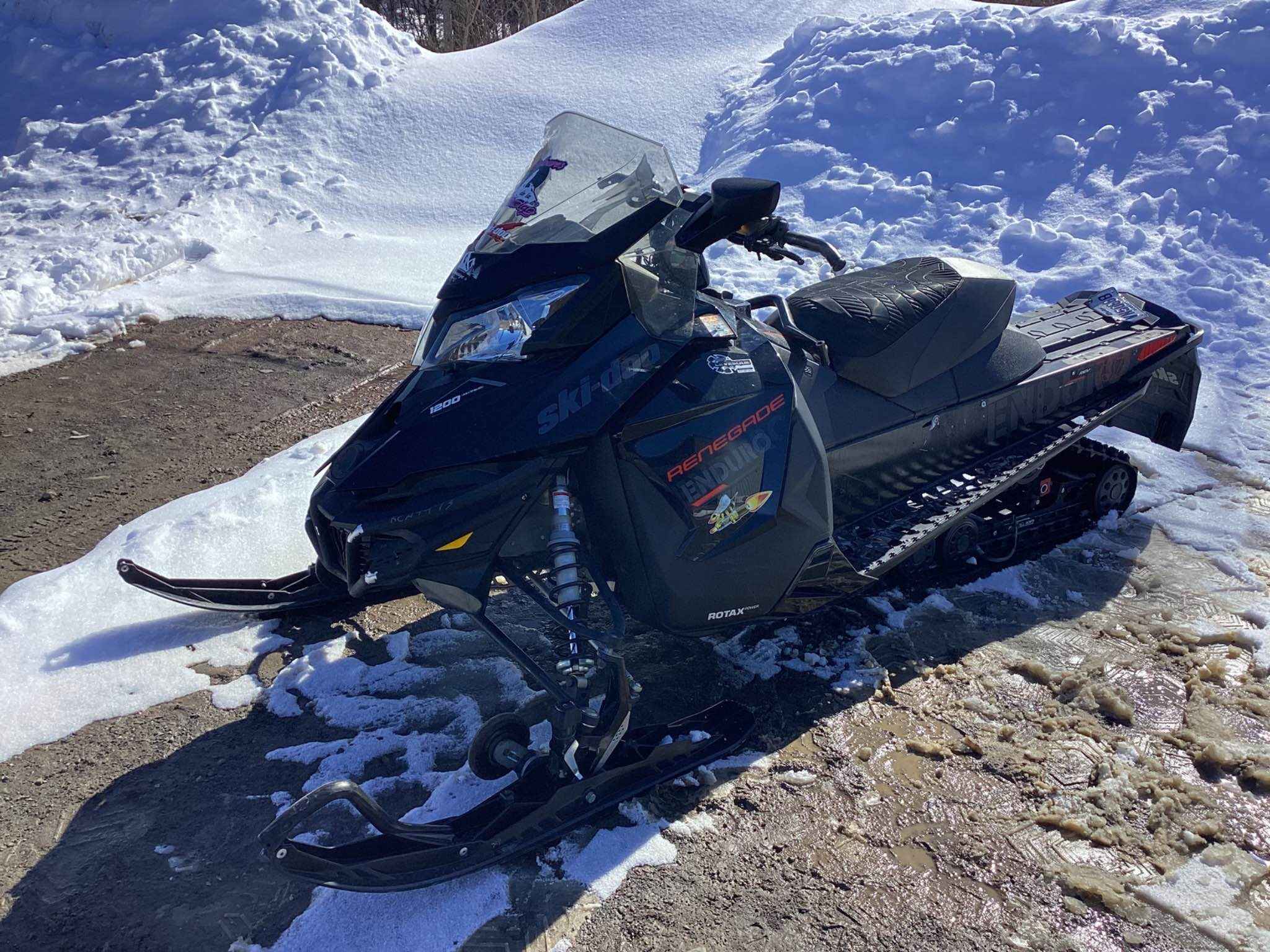 2018 Snowmobile Skidoo Brp