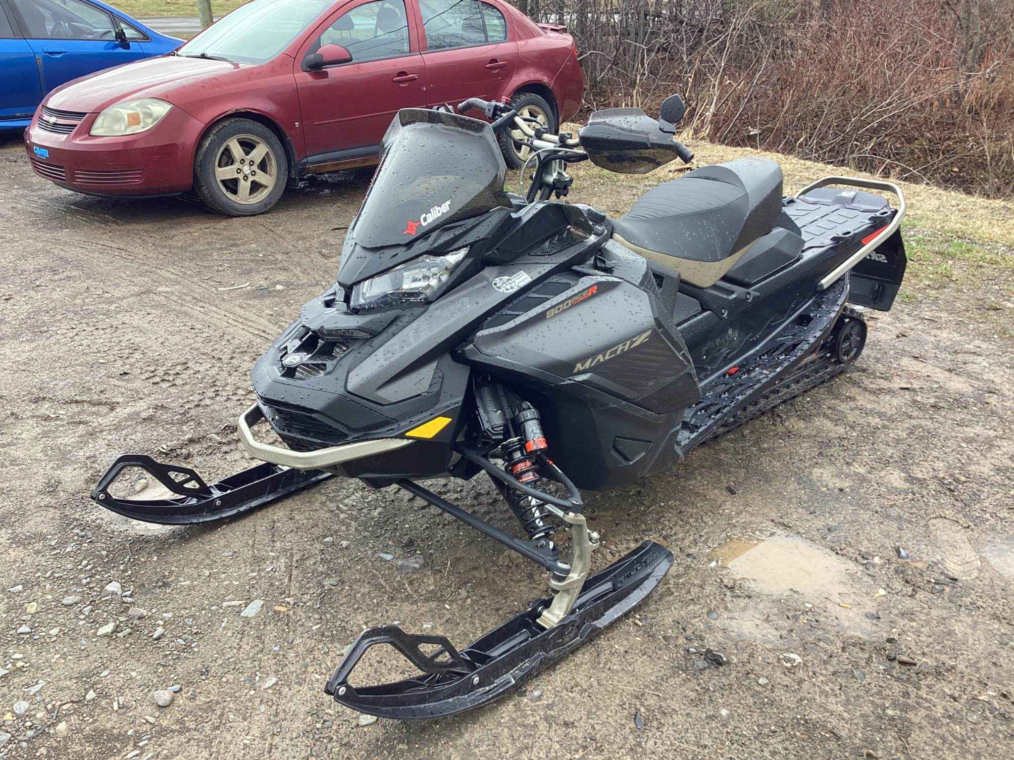 2022 Snowmobile Skidoo Brp