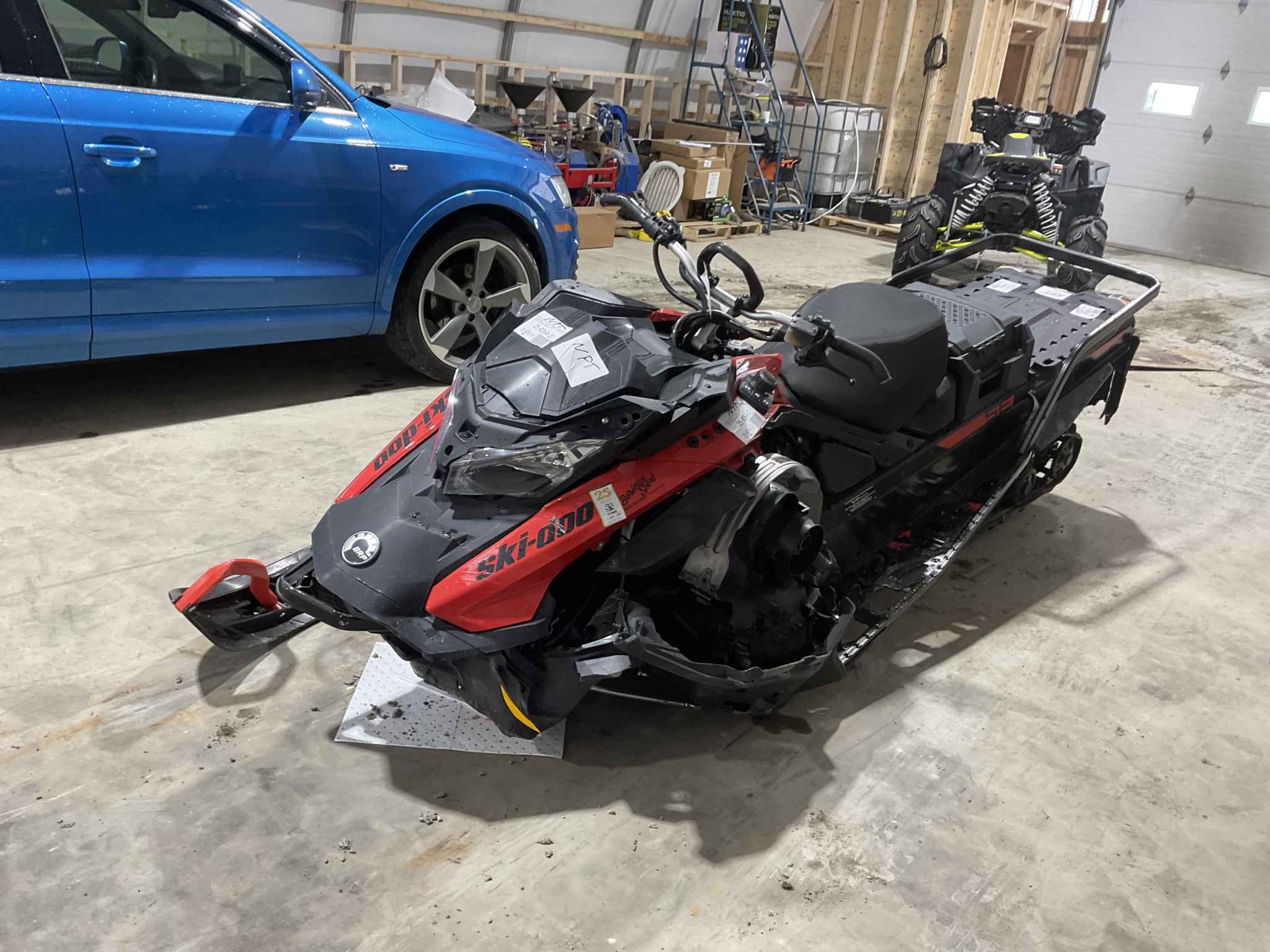 2021 Snowmobile Skidoo Brp