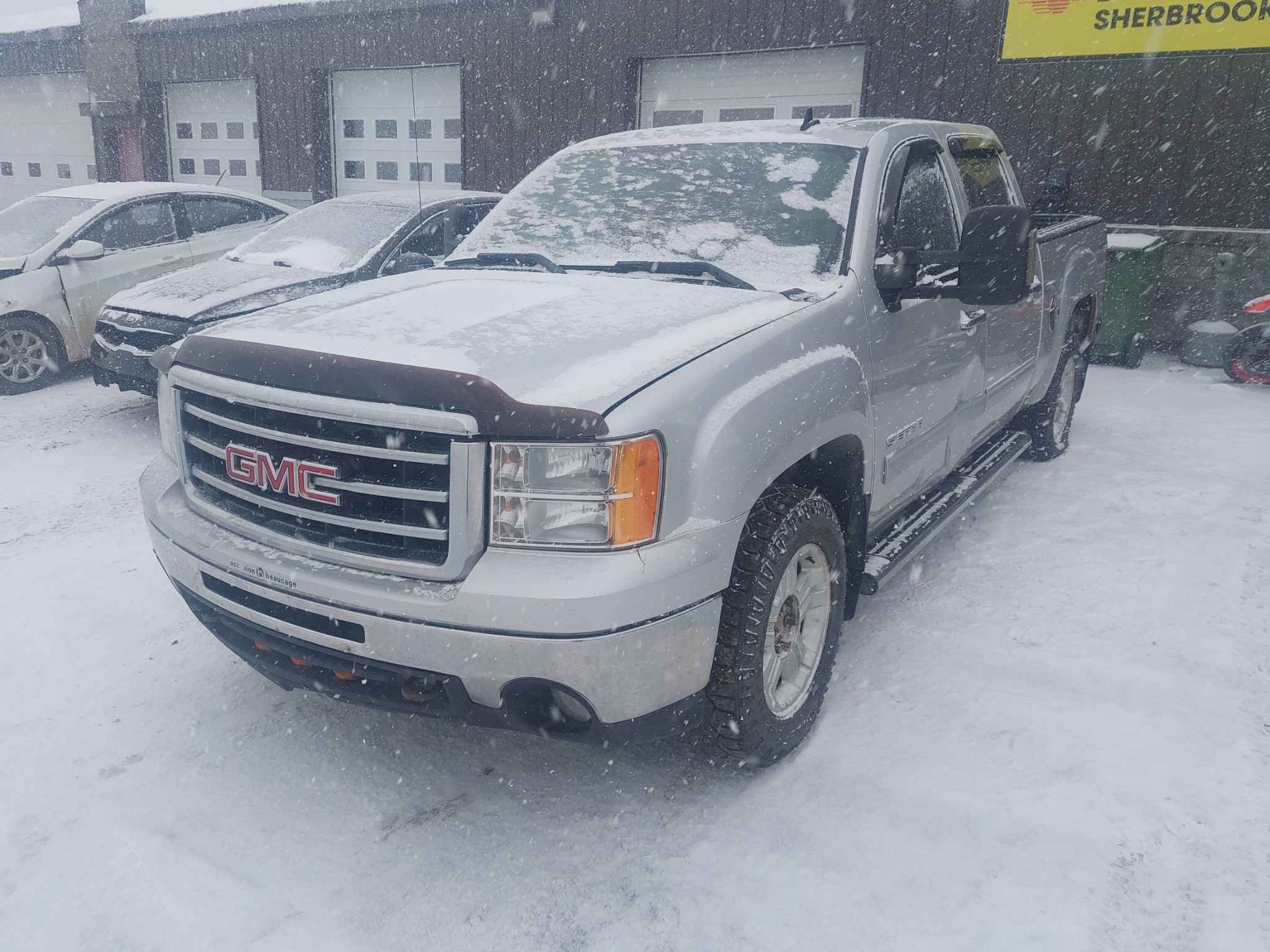 2012 GM Pickup (Gmc)