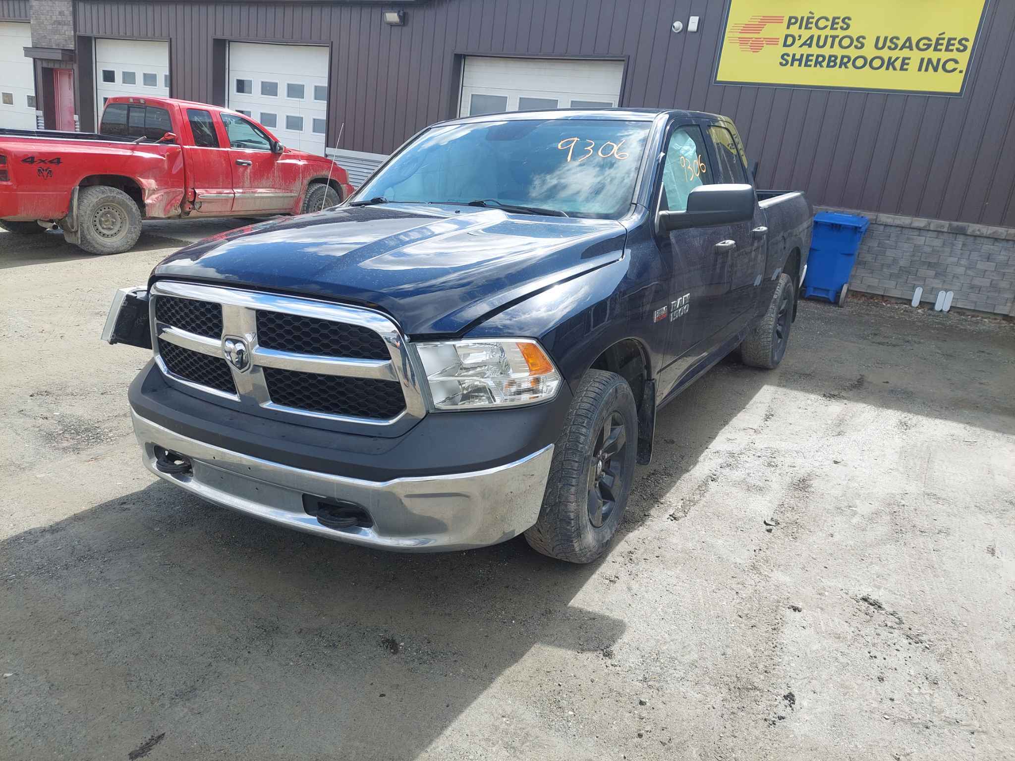 2015 Chrysler Pickup (Dodge)