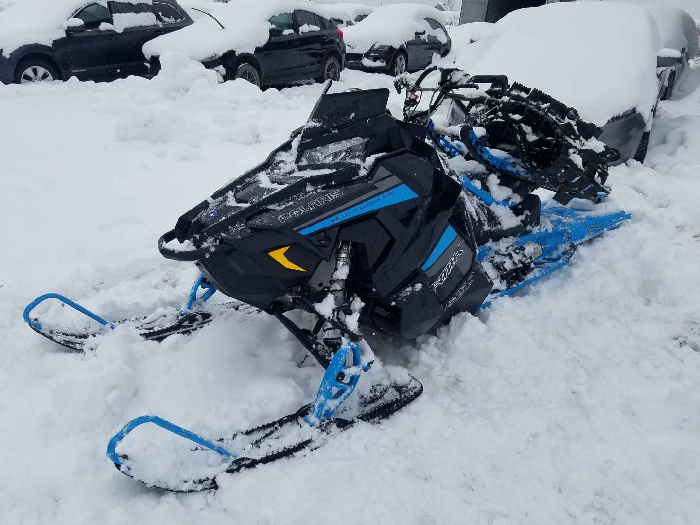 2019 Snowmobile Polaris Snowmob