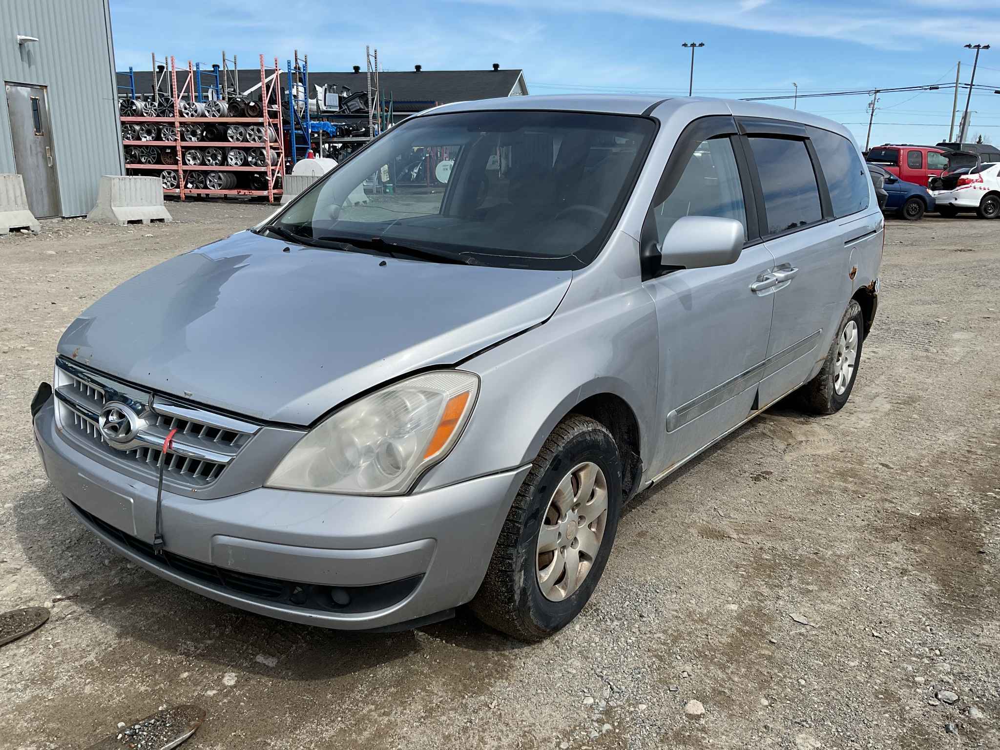 2007 Hyundai Entourage